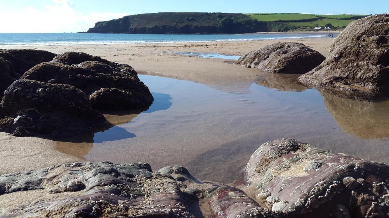 A Beach Holiday In Pembrokeshire Екстер'єр фото