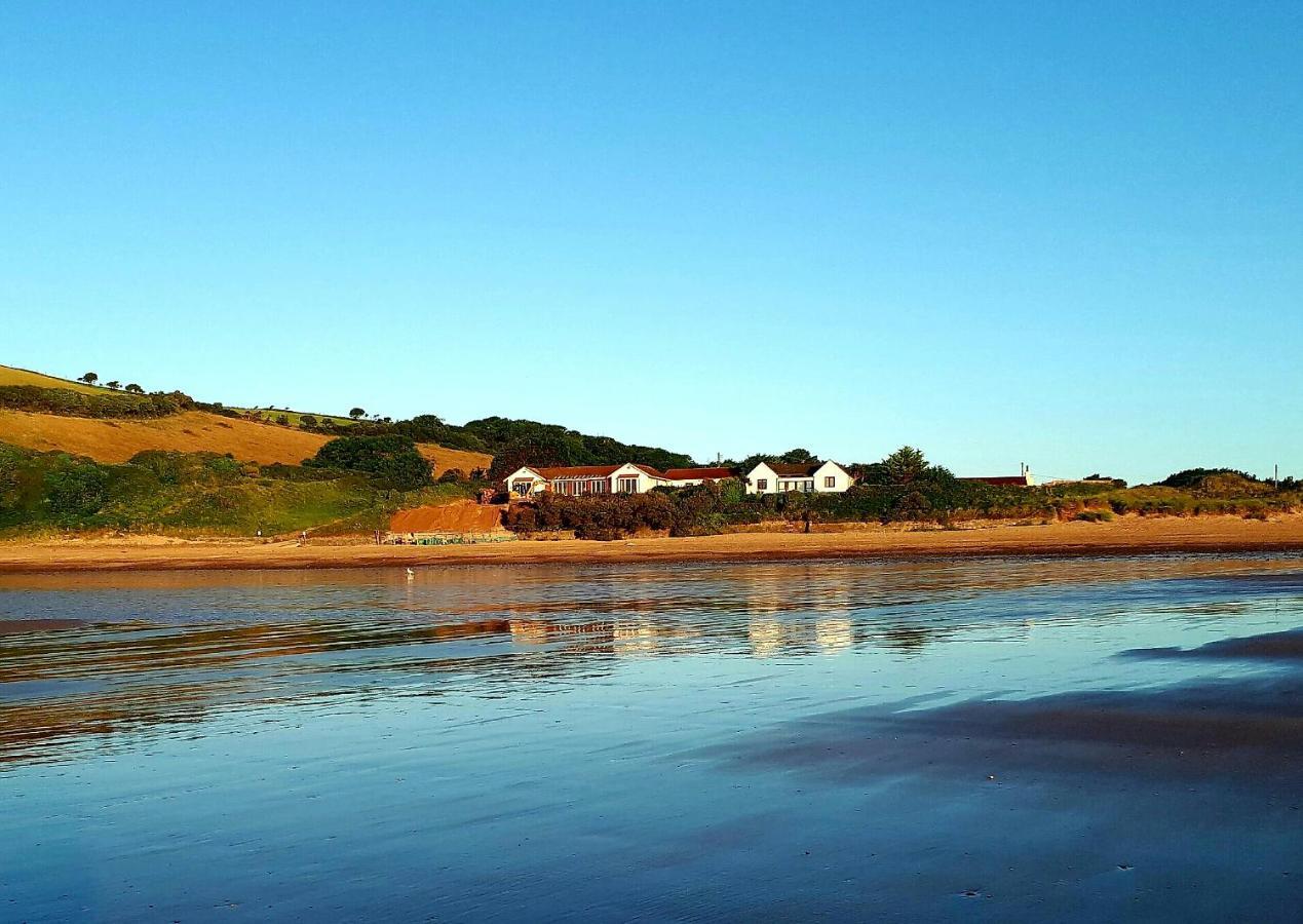 A Beach Holiday In Pembrokeshire Екстер'єр фото